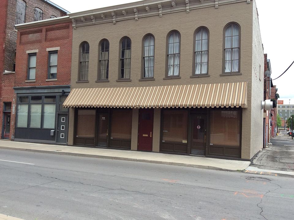1st image of 107 W Jackson St