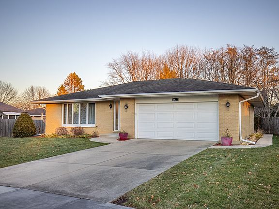3rd image of 1821 Buckthorn Dr