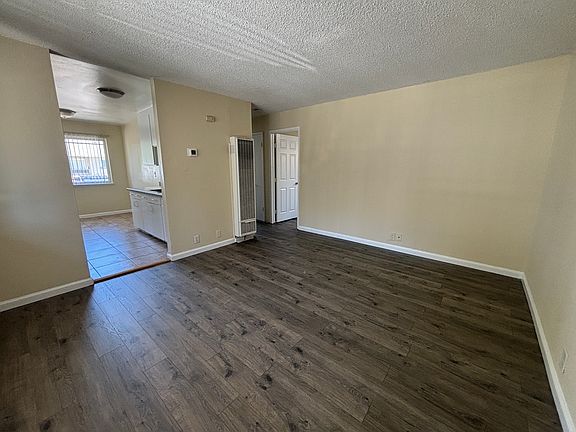 4th image of 5182 Snow Dr