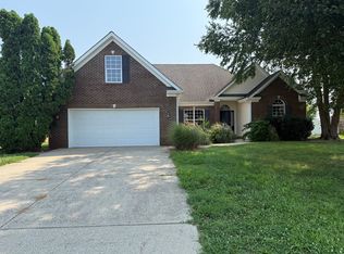 447 Monarchos Ln, Bowling Green, KY 42104