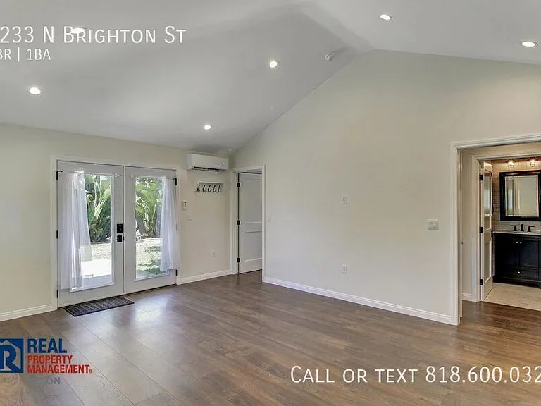 1233 N Brighton St — Photo 10