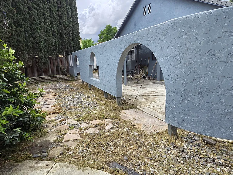 860 Souverain Ct — Photo 6