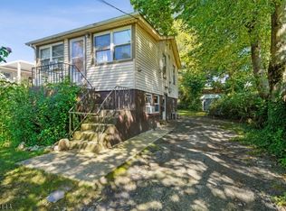 62 Delanco Dr, Parsippany, NJ 07054