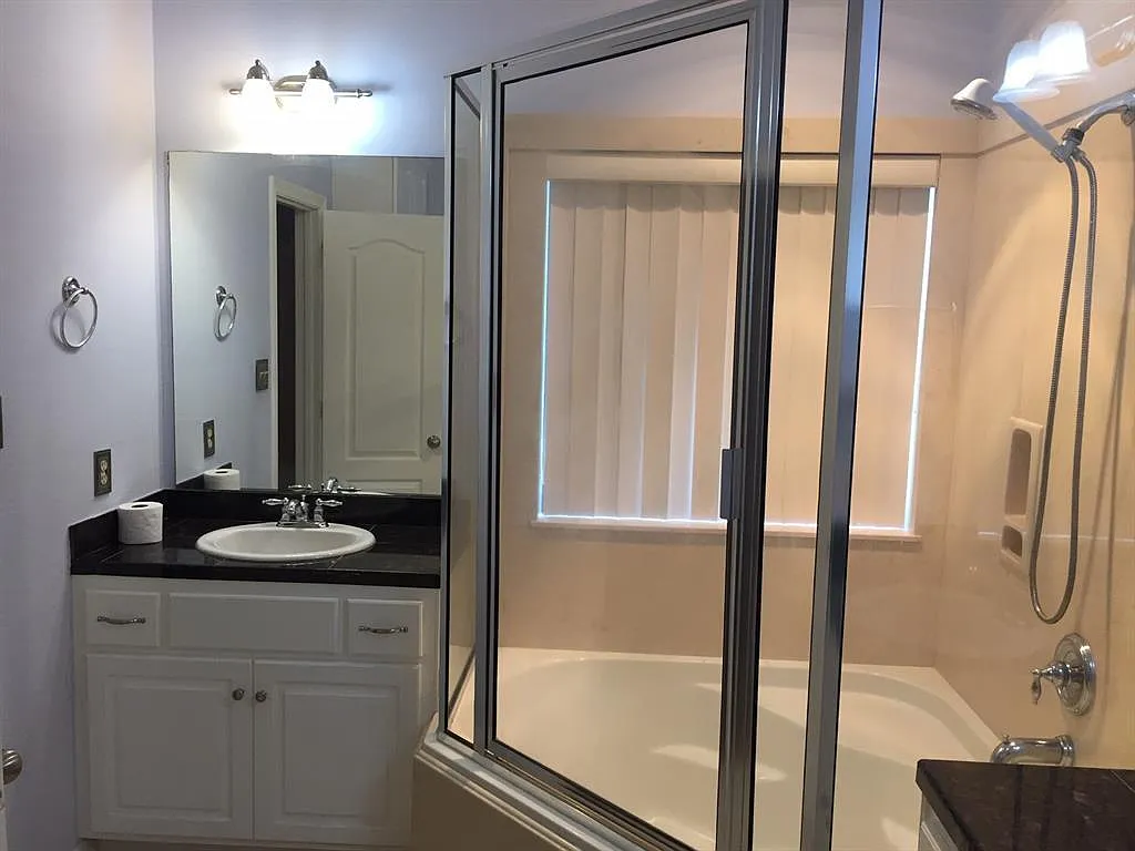 3 bed, 1483 sqft, $1,900 — Photo 4