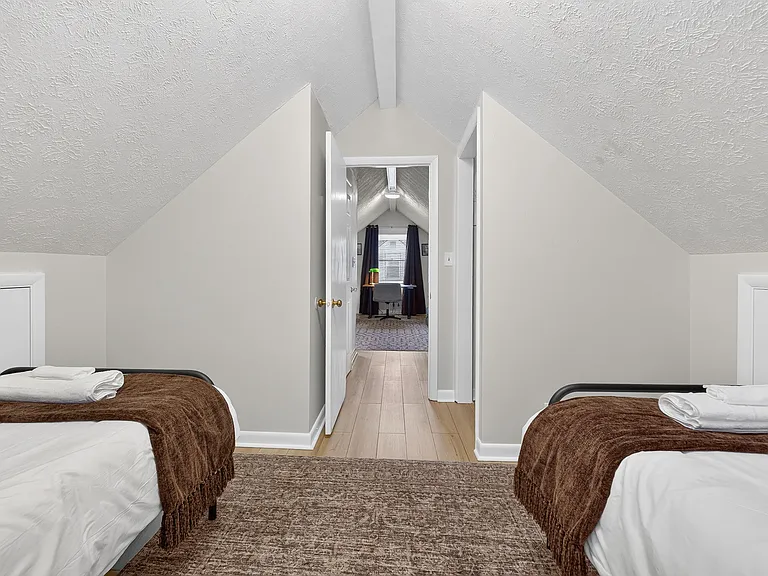 340 Buena Vista Ave — Photo 18