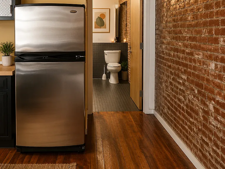 211 1st Ave S Apartments is located in the heart of Pioneer Square — Photo 8