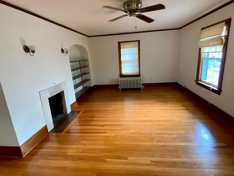 837 Forest Ave — Photo 25