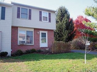 2318 Valley Rd, East Petersburg, PA 17520