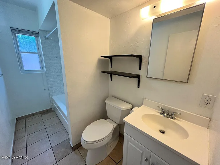 30 W Culver St #B — Photo 24