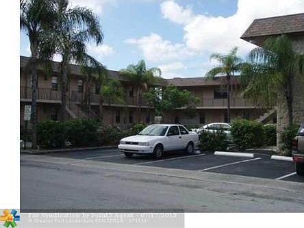 1st image of 50 SE 12th St APT 2
