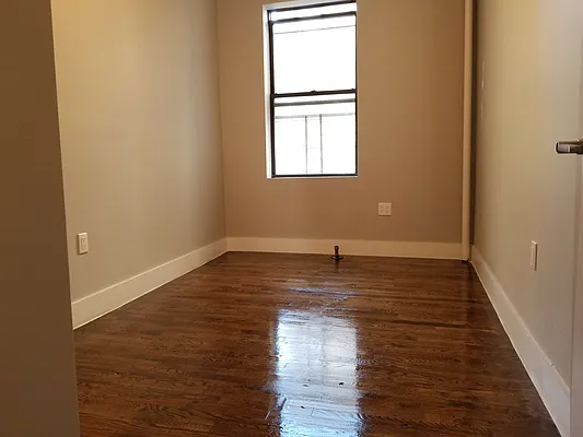 Rented by Bruma Realty LLC | media 16