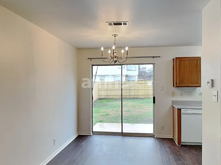 5011 Brazoswood — Photo 5