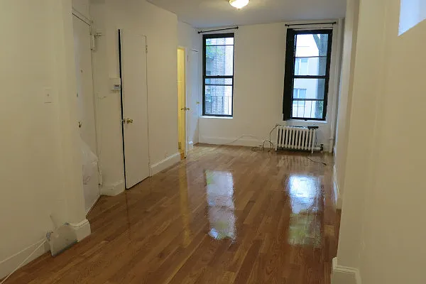 Rented by Manhattan Best Realty, Inc. | media 6