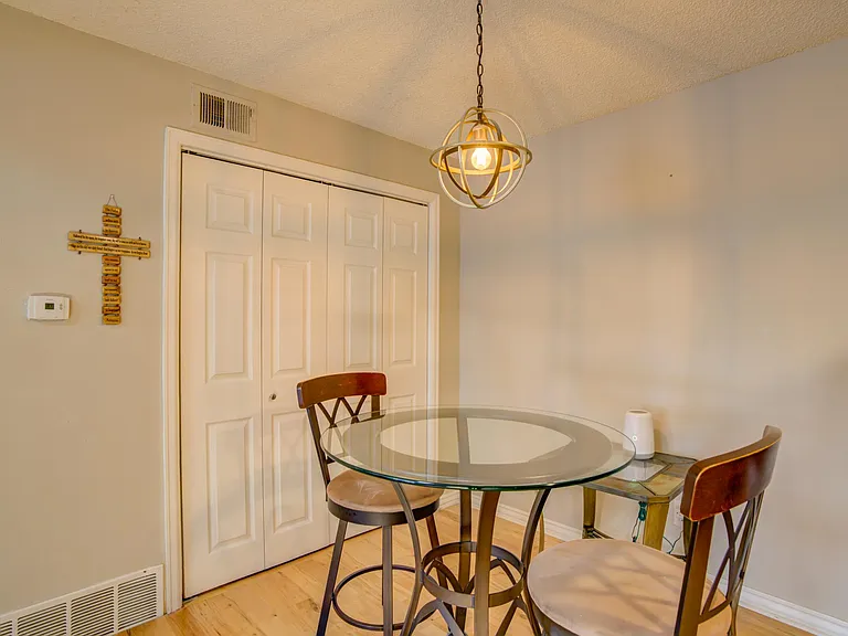 335 Wright St #11-307 — Photo 13
