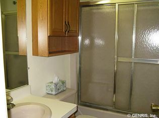 110 Kalyna Dr, Rochester, NY 14617