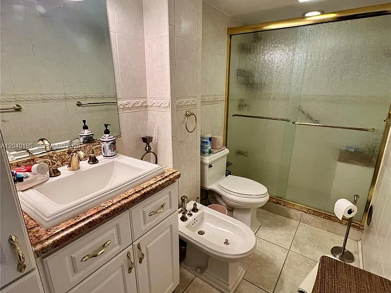 7135 Collins Ave #1523 — Photo 23