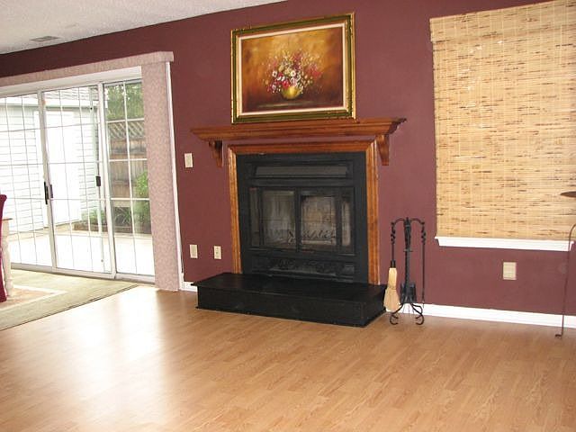 2nd image of 712 Oleander Cir