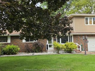 1175 Stuart Blvd, Lasalle, ON N9J 1Y3