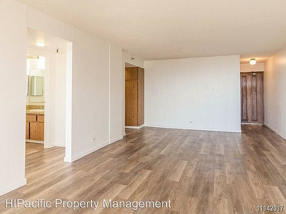 3rd image of 98-351 Koauka Loop APT C1801
