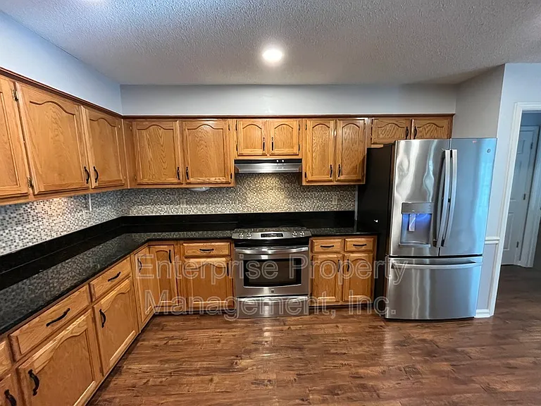 384 Walnut Trace Dr — Photo 9