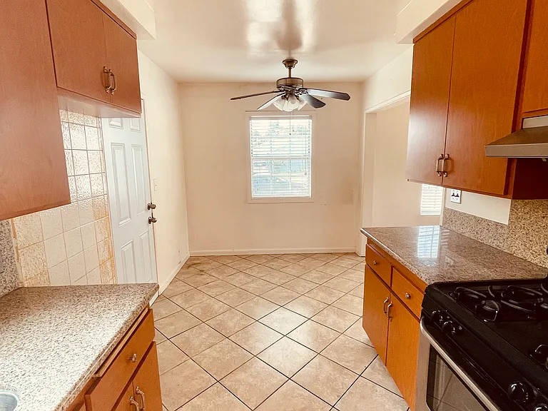 9403 Carron Dr — Photo 17