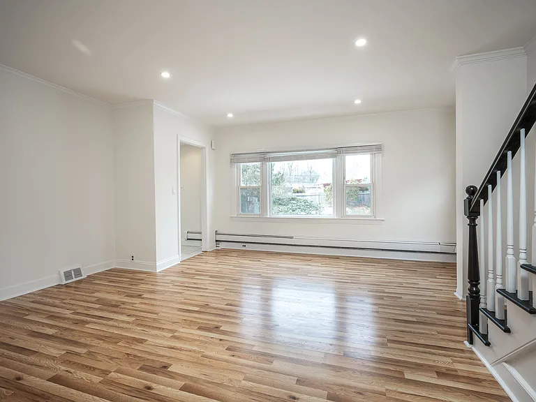 14 Deane Pl — Photo 8
