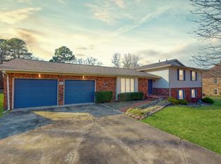 155 County Line Rd, Paducah, KY 42003