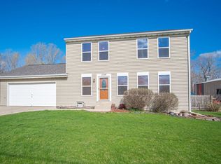 1709 Schmidt Rd, West Bend, WI 53090