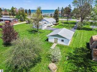 1921 N Huron Rd, Tawas City, MI 48763