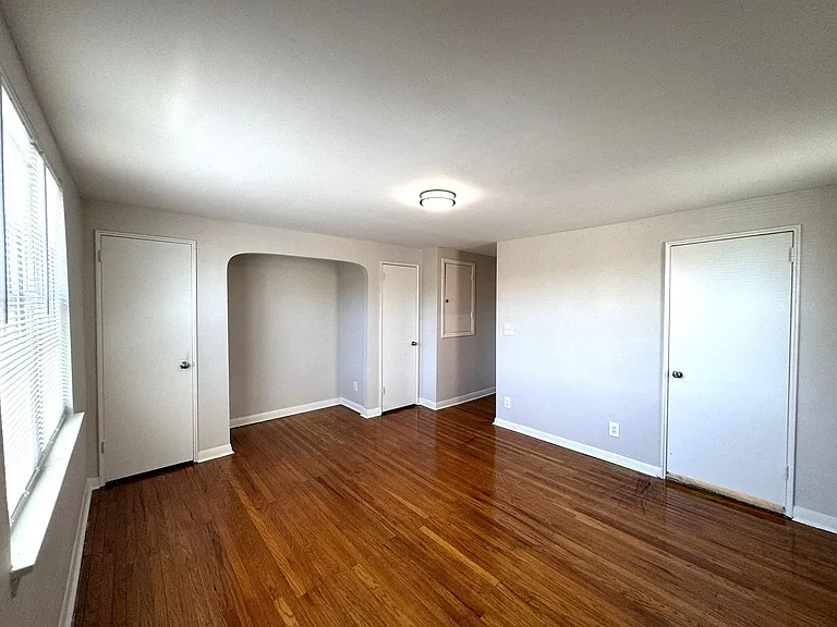 Gorgeous Renovated Private Home in Drexel Hill, PA — Photo 22
