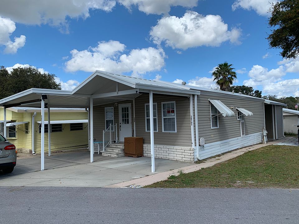 two car port, patio