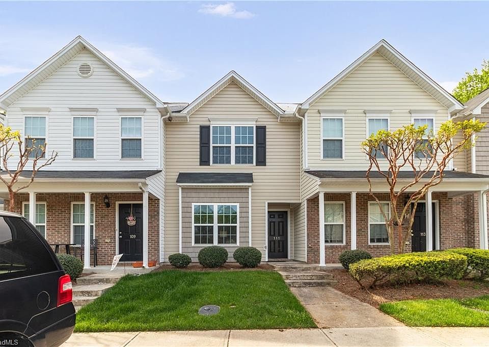 1st image of 111 Swan Haven Ln