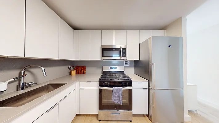 Rented by Voro, LLC | media 5