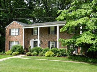 32 Morningside Dr, Greensburg, PA 15601