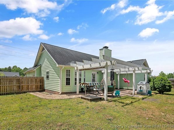 708 Overhills Rd, Linden, NC 28356