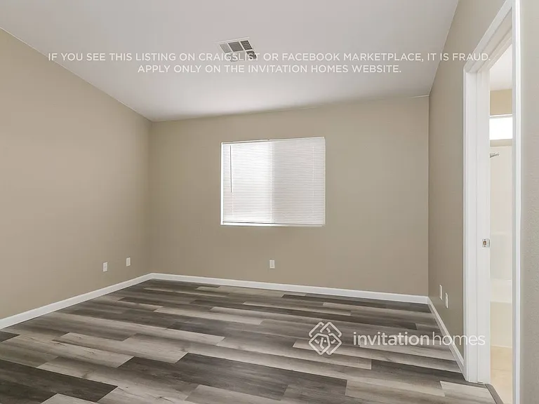 1054 Whispering Birch Ave — Photo 9