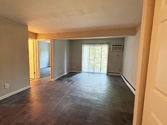 2nd image of 714 Clifton Colony Dr #720-09
