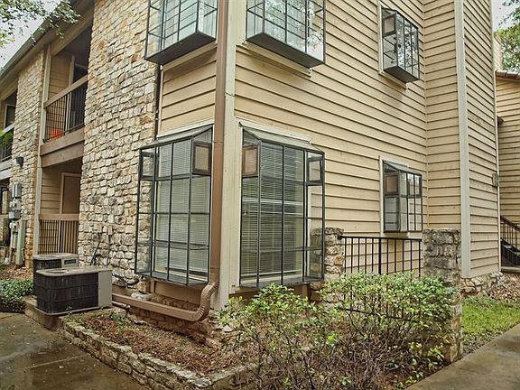 2nd image of 8600 Fathom Cir APT 1208
