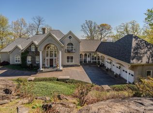33 Southview Ledge Rd, Landrum, SC 29356