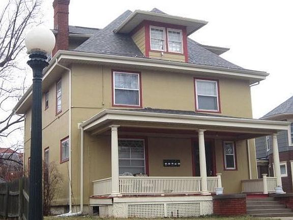 5th image of 4819 Cass St #2