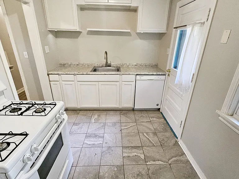2132 Churchill Pl — Photo 10