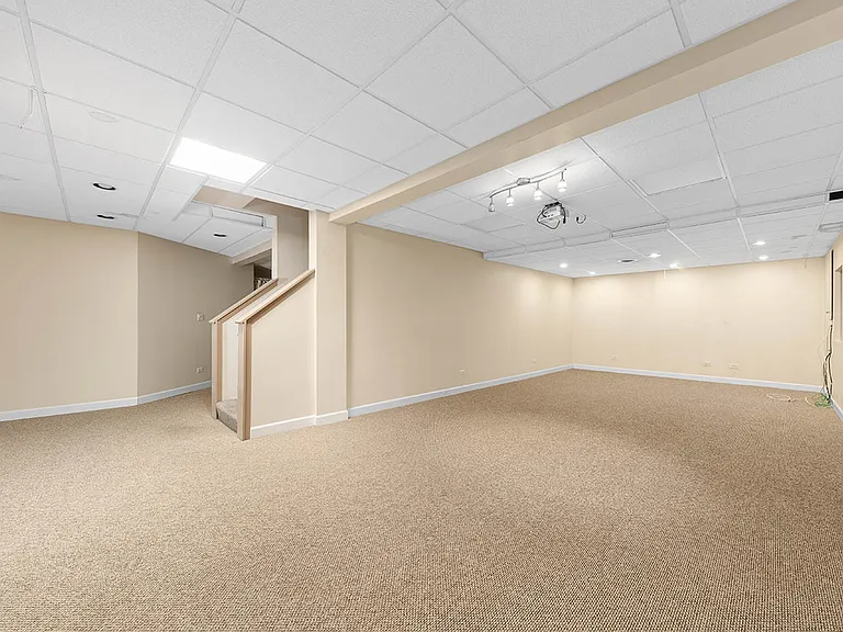 3202 Whitney Rd — Photo 19