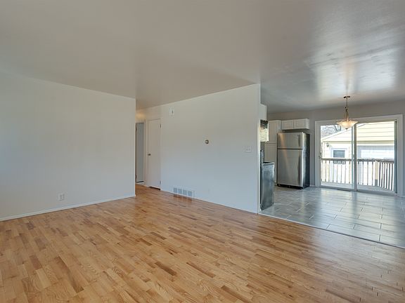 5th image of 4105 Flamingo Ave SW