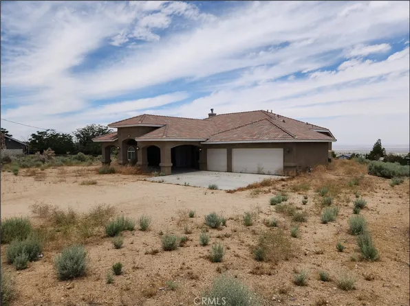 788 Cholla Rd, Pinon Hills, CA 92372