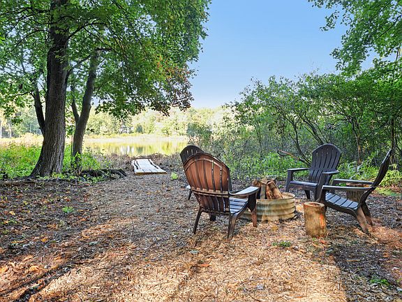 4th image of 2025 Laraway Lake Dr SE