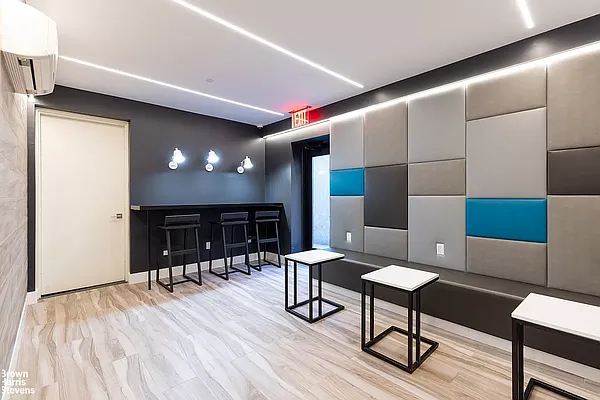 Rented by Reside New York | media 15