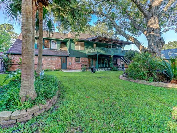 3rd image of 3326 El Dorado Blvd