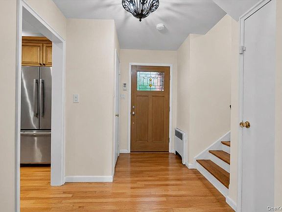 2nd image of 254 Farrington Avenue