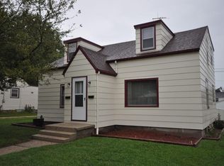 1129 N 9th Ave #A, West Bend, WI 53090