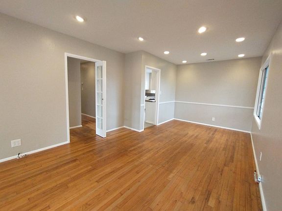 4th image of 5745 Pennswood Ave